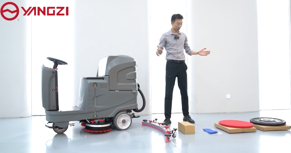 如何選擇合適的駕駛式洗地機